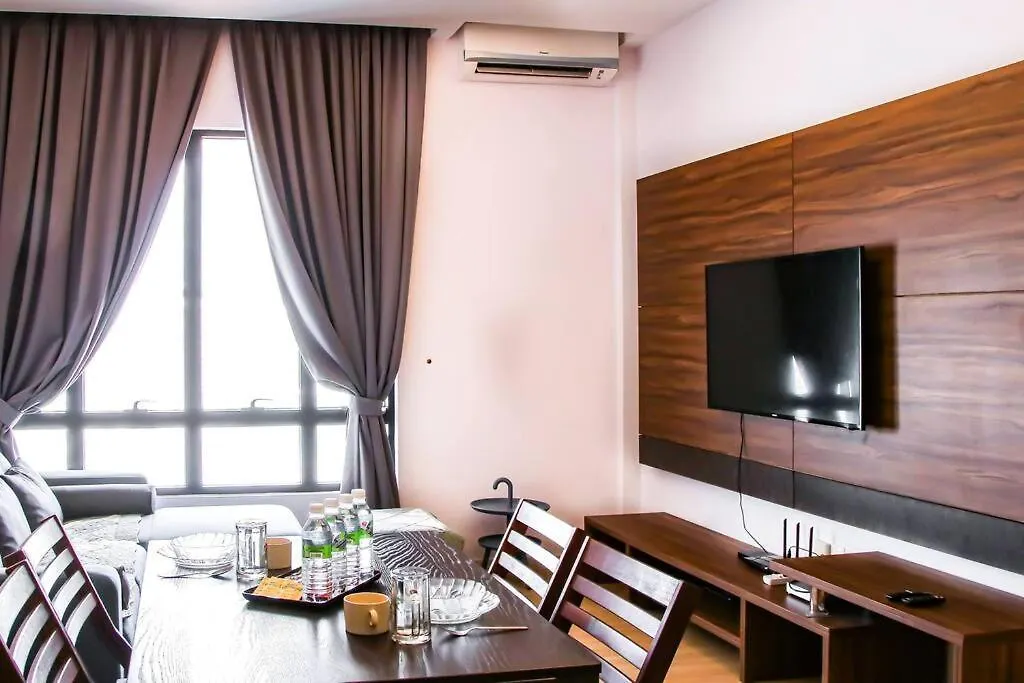 Apartment -Near Sunway Pyramid- 2Bedroom 2Bathroom- Subang Jaya Malaysia