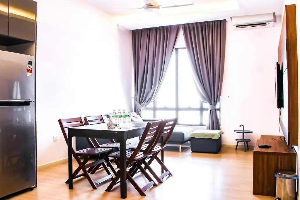 -Near Sunway Pyramid- 2Bedroom 2Bathroom- Subang Jaya Malaysia